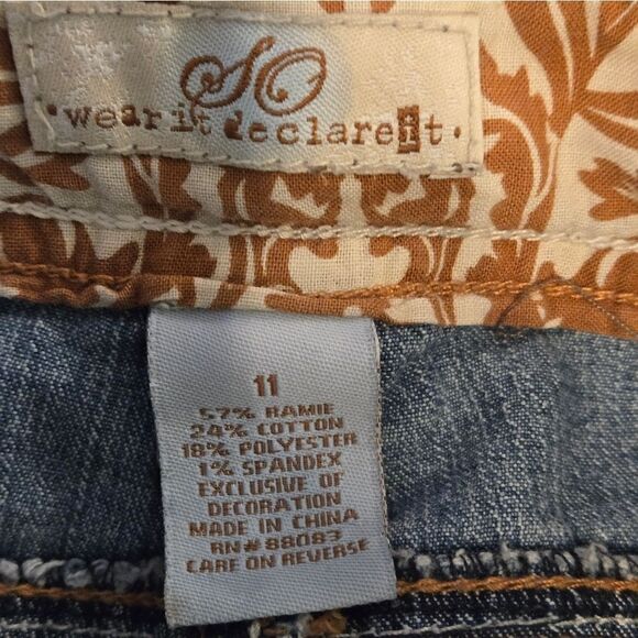 SO Low Rise 90s Flare Light Wash Jeans - Picture 5 of 5